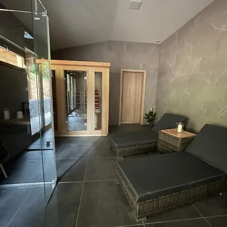 Ember Private Chalet & Spa Tatil Evi